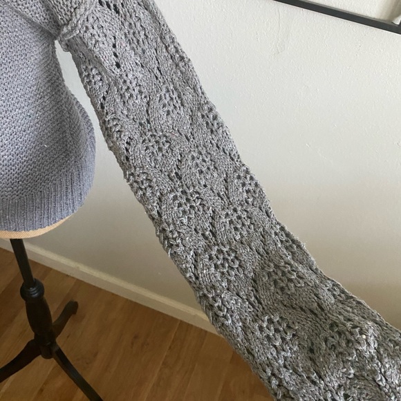 Turtleneck Sweater in various sizes - Picture 5 of 8